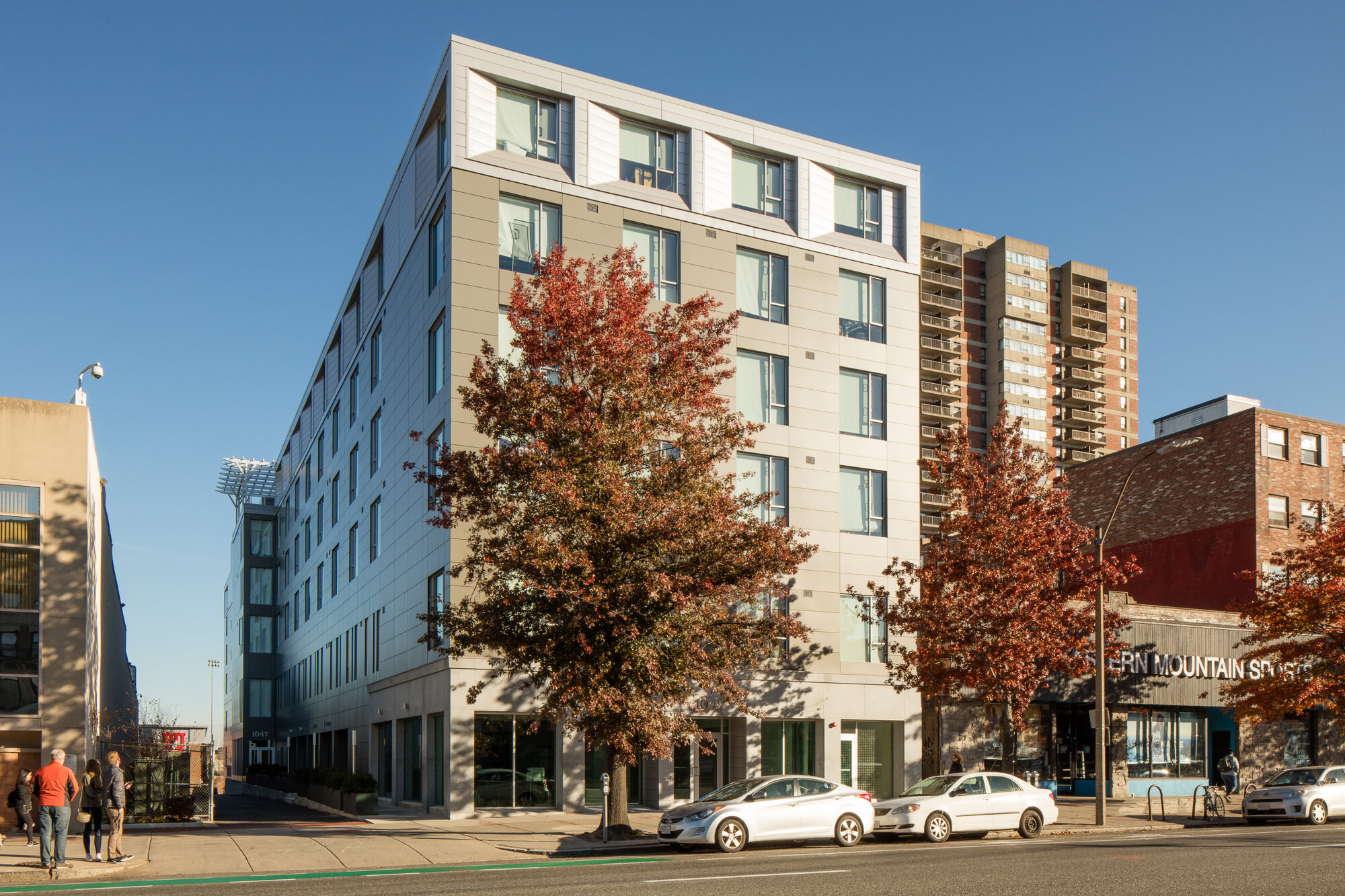 1047 Commonwealth Ave