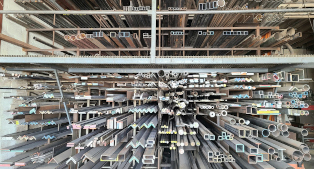 Large invoritior of Steel