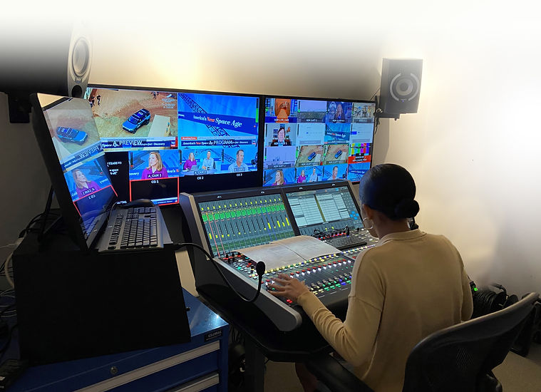 Broadcast audio console