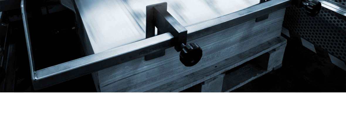 Sheet fed printing press