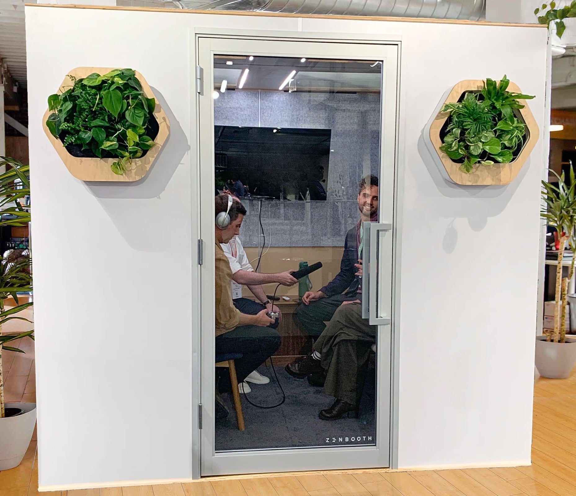 Zenbooth Quad (ADA)