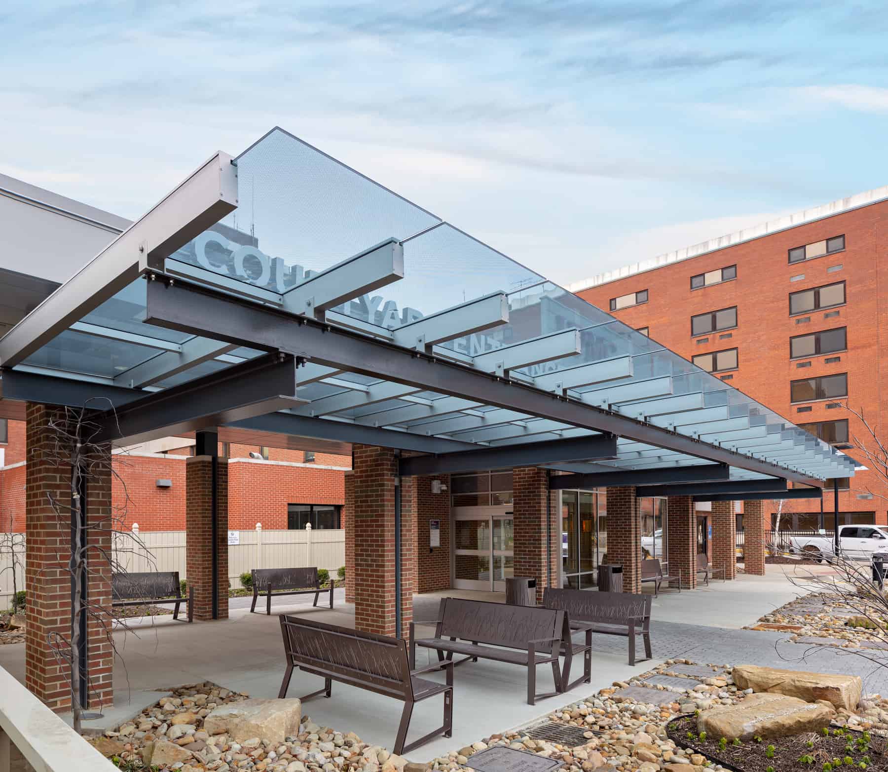 SKYSHADE 2500 Glass canopy