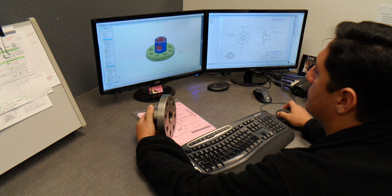 EngineerUsingSolidworks-lres