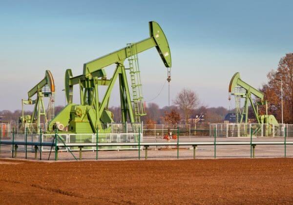 Oil-pump-jack-600x450-landscape
