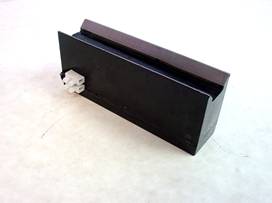 V Block Electromagnet