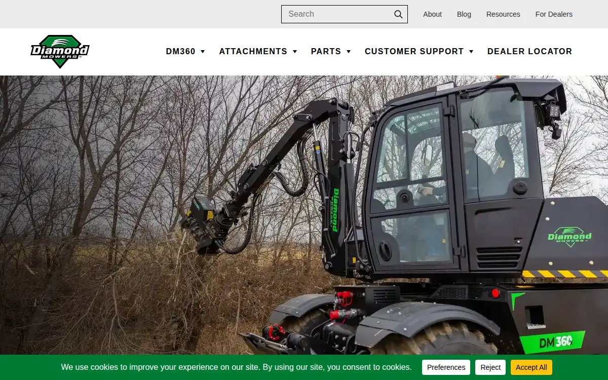 Homepage of Diamond Mowers, LLC